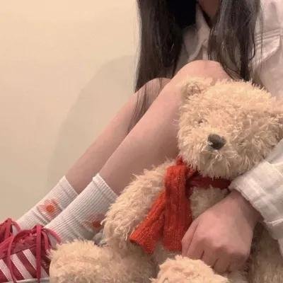 头部网红被曝旧照被扒，一个月机场画面流出